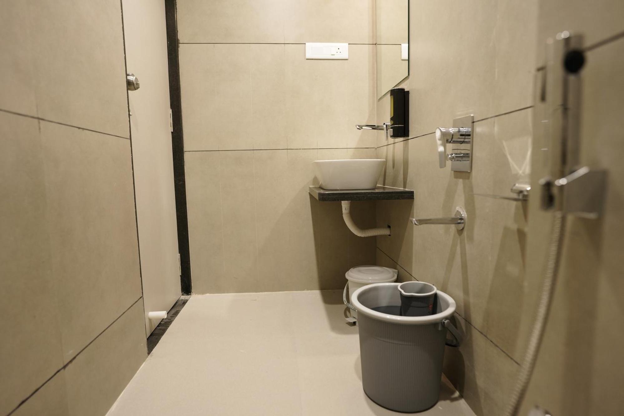 A Square Executive Hotel アウランガーバード エクステリア 写真